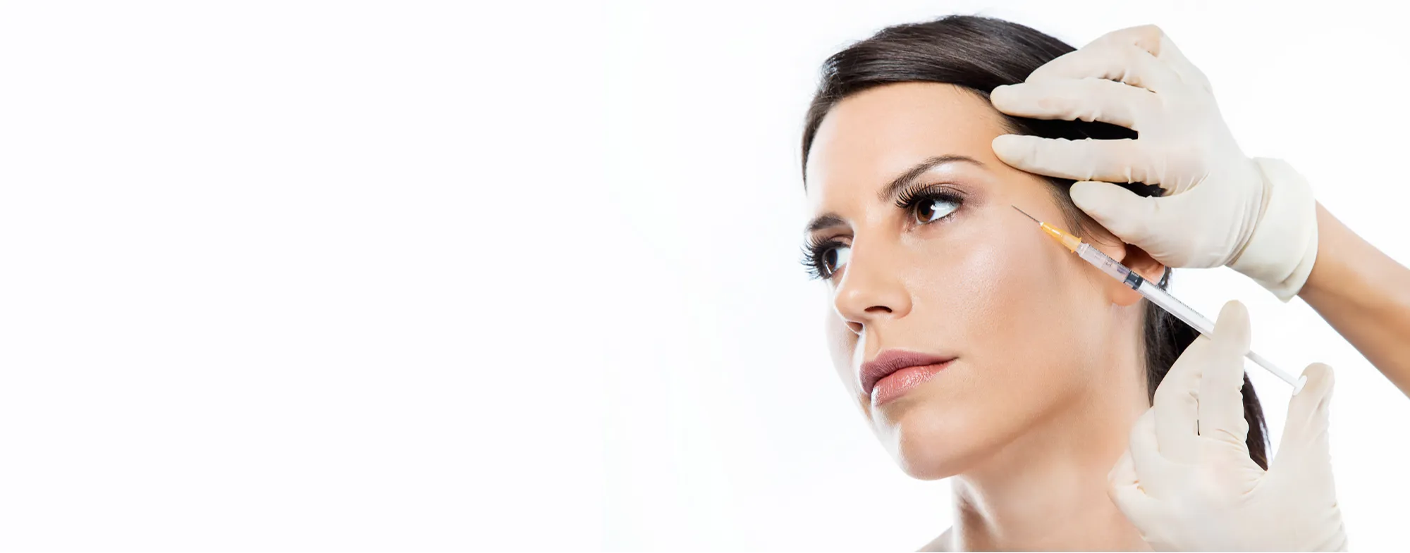 Dermatologist performing Botox treatment for forehead wrinkles at Dermatrix clinic in Thane and Mumbai 2000x785