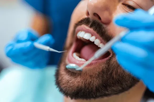 Cosmetic dental treatment banner for Dermatrix dental clinic Mumbai 600x400